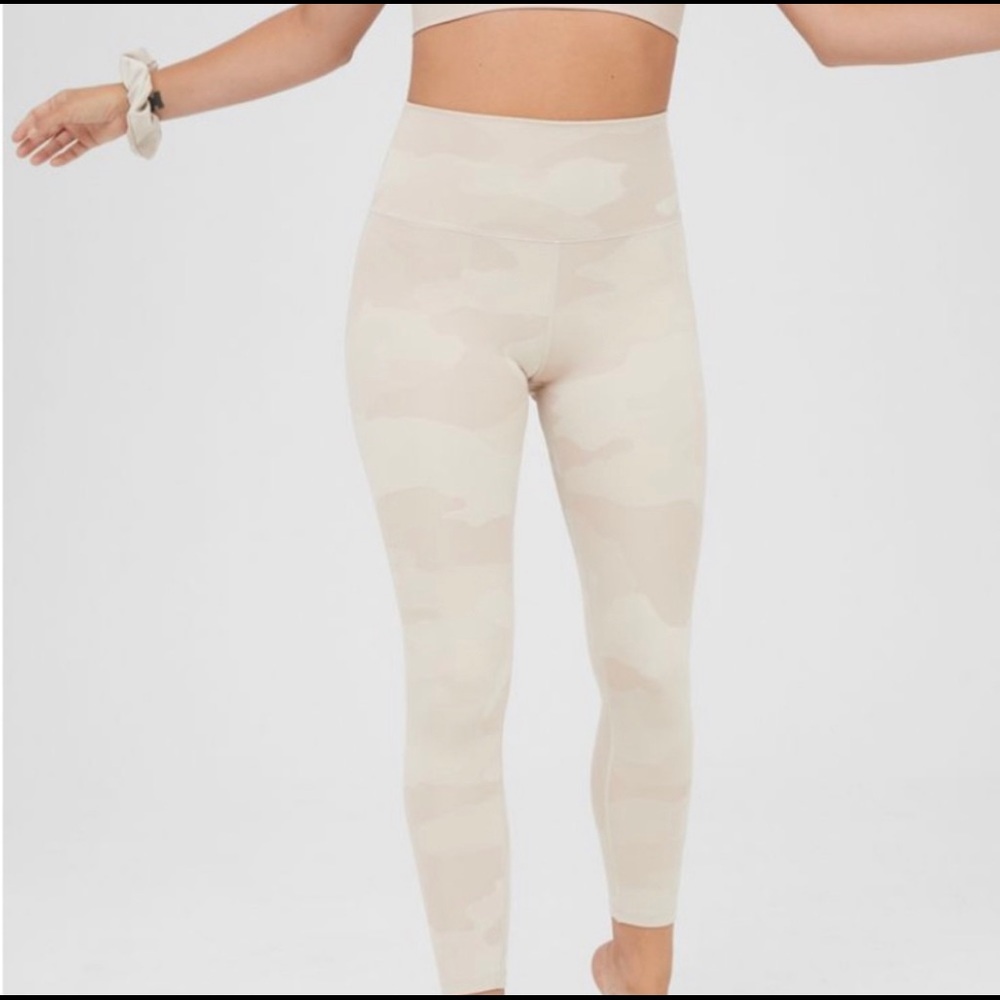 OFFLINE High Waisted Leggings SIZE XL